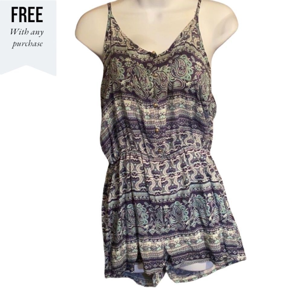 FREE Rue21 Romper with Lace Crochet Flower Size M